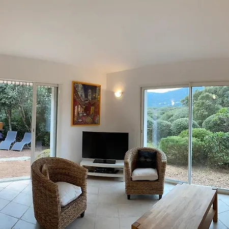 Maison Recente Entre Et Montagne Figari (Corsica)