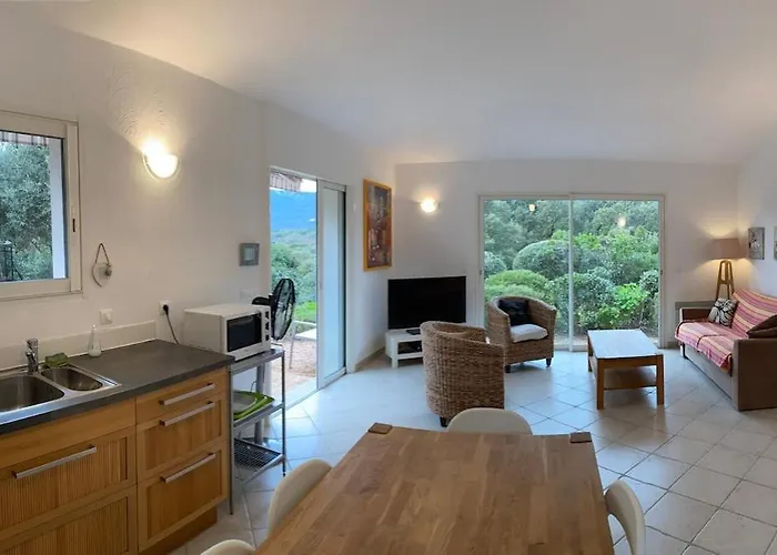 Prázdninový dům Maison Recente Entre Et Montagne Figari (Corsica)